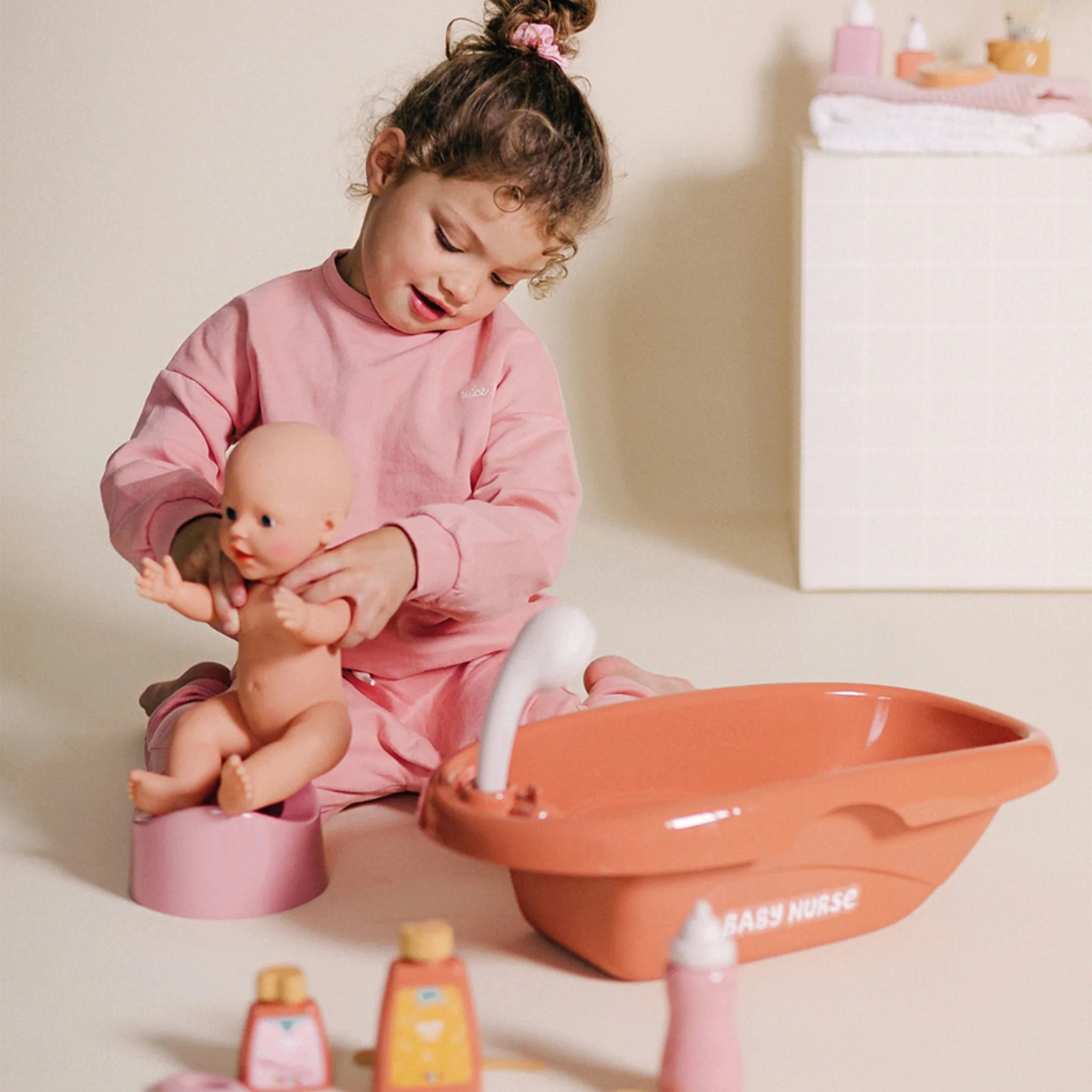 Baignoire et Accessoires pour Poupée - Image 3