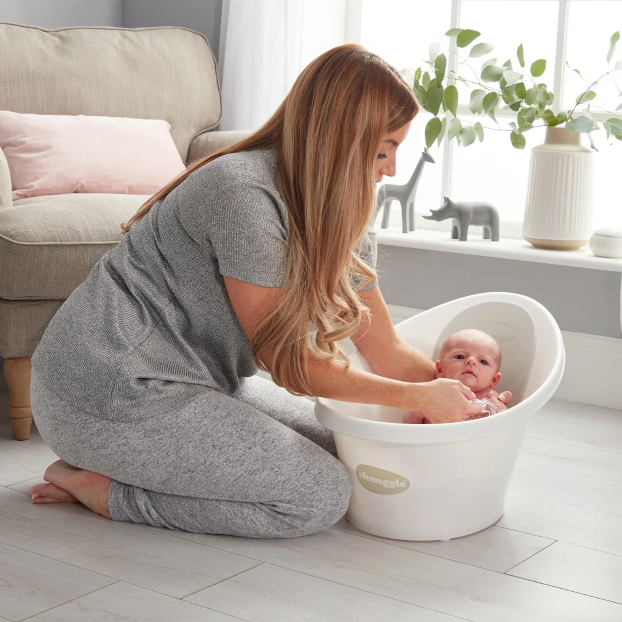 Baignoire pour Nouveau-né avec Coussin de Siège Shnuggle -Taupe - Image 2