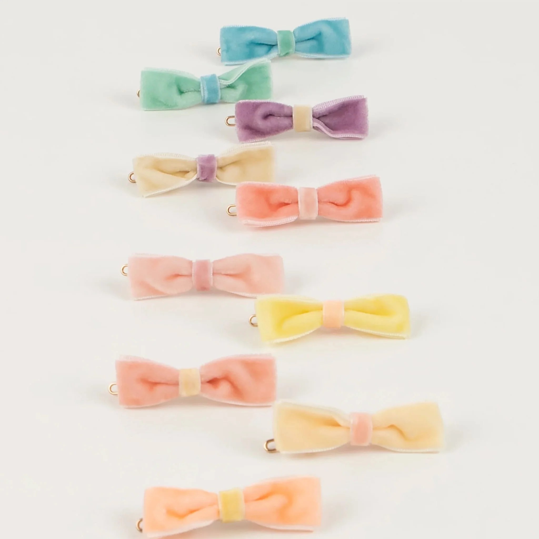 Mini Pinces à Noeuds en Velours Pastel - Image 2