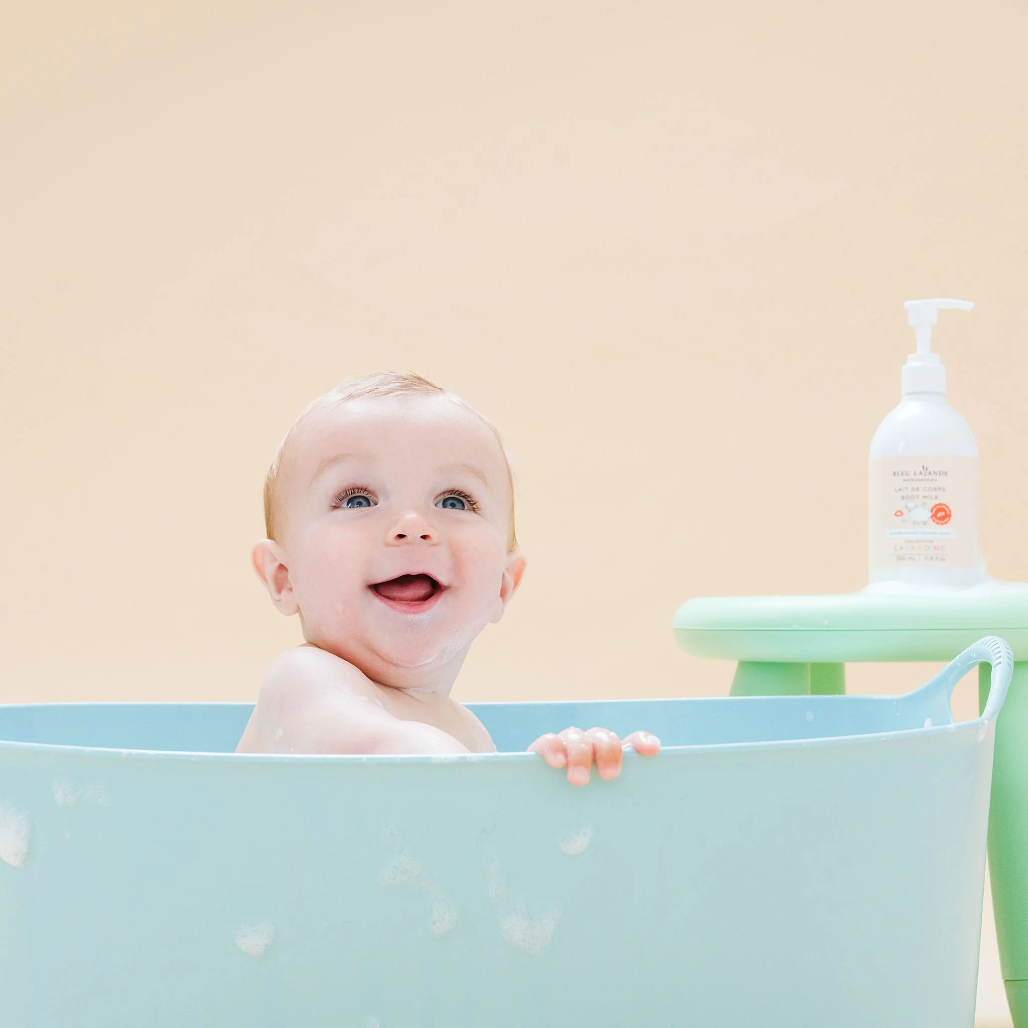 3-en-1 Cheveux, Corps et Bain Mousse pour Bébé Lavandine– 350 ml - Image 2