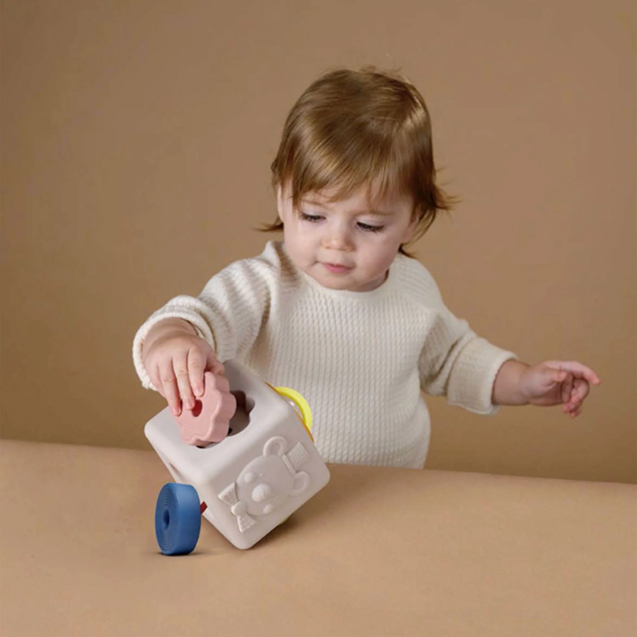 Cube En Silicone Peek & Play - Image 7