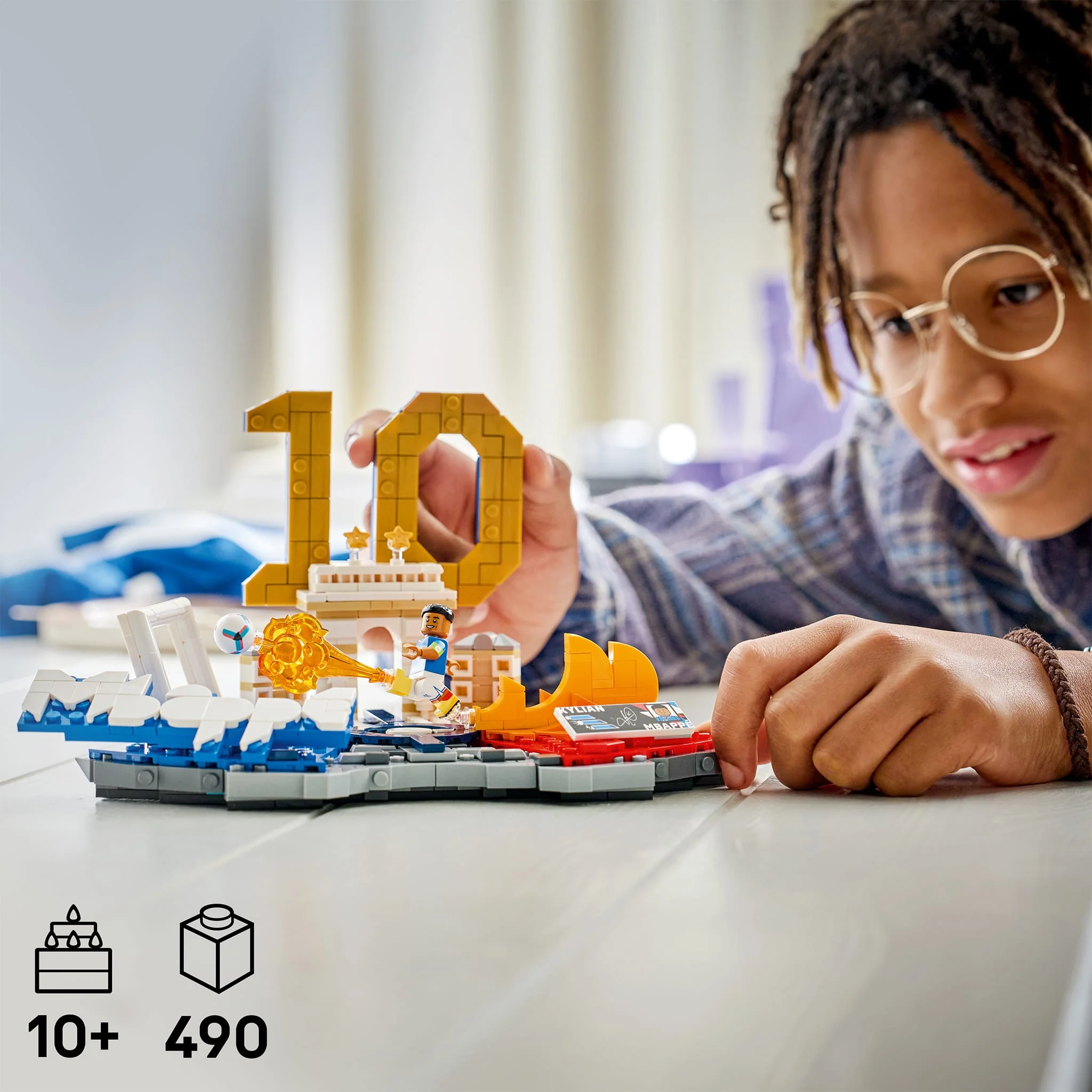 LEGO® Editions Kylian Mbappé – Temps forts du soccer - Image 2