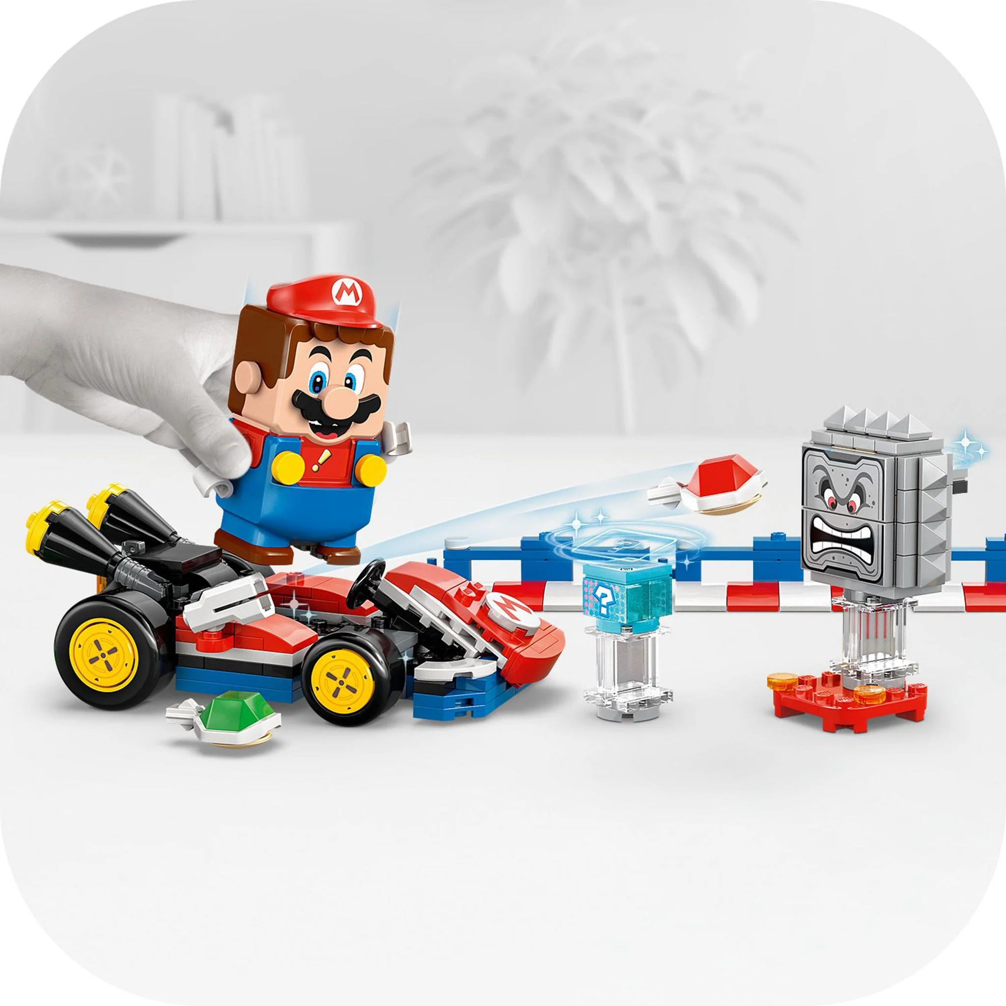 LEGO® Super Mario™: Mario Kart™ – LEGO® Mario™ interactif et kart standard - Image 7