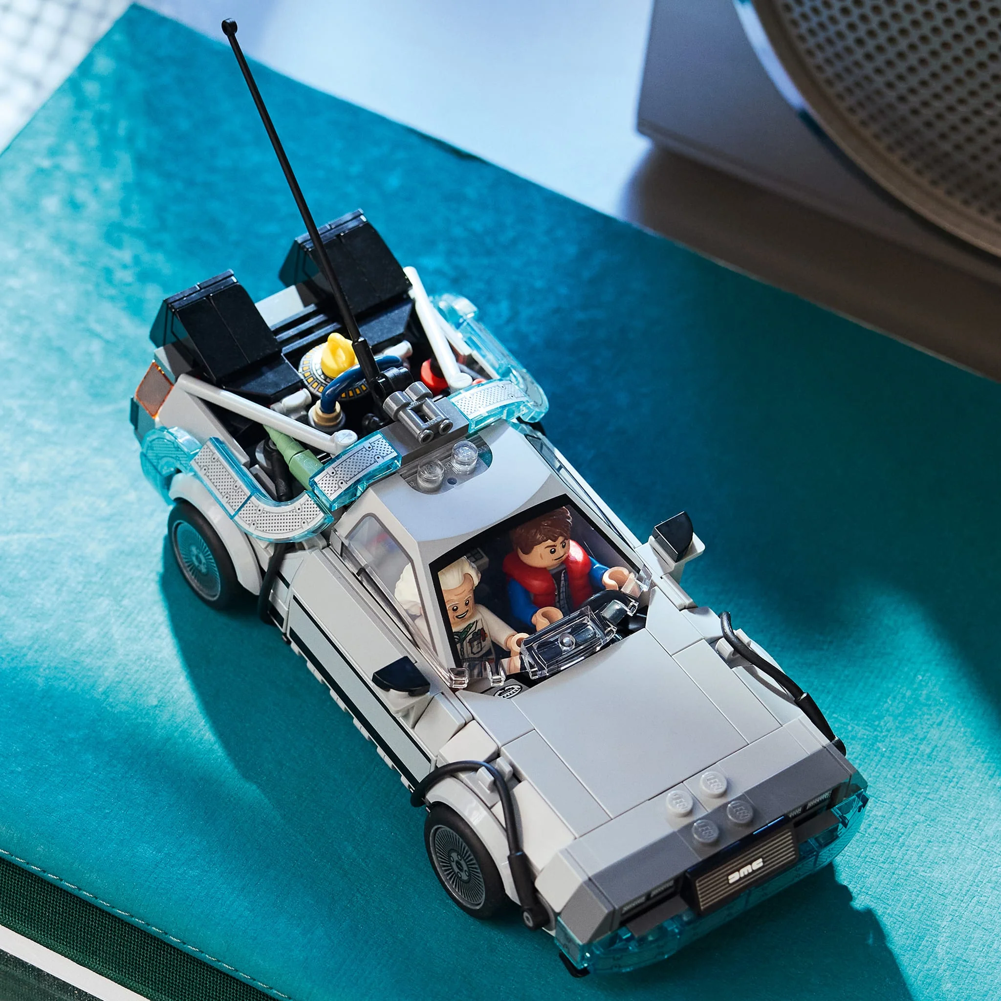 LEGO® Speed Champions La machine à voyager dans le temps de Retour vers le futur - Image 4