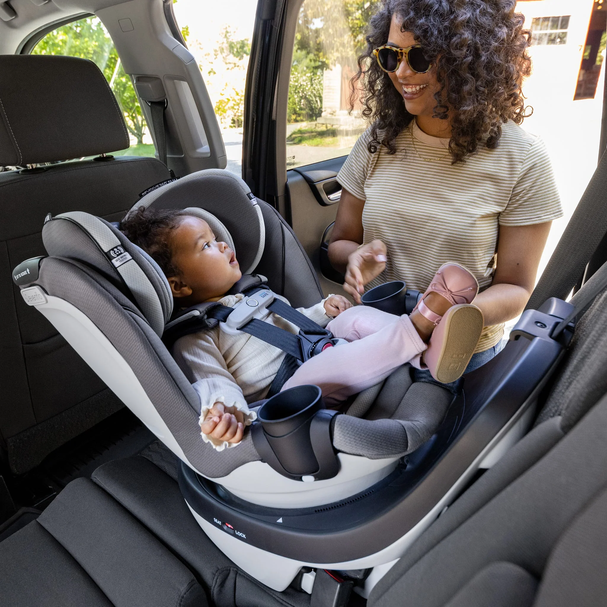 Siège d’Auto Gold Revolve360™ Slim 2-en-1 Rotatif avec SensorSafe™ - Pearl - Image 9