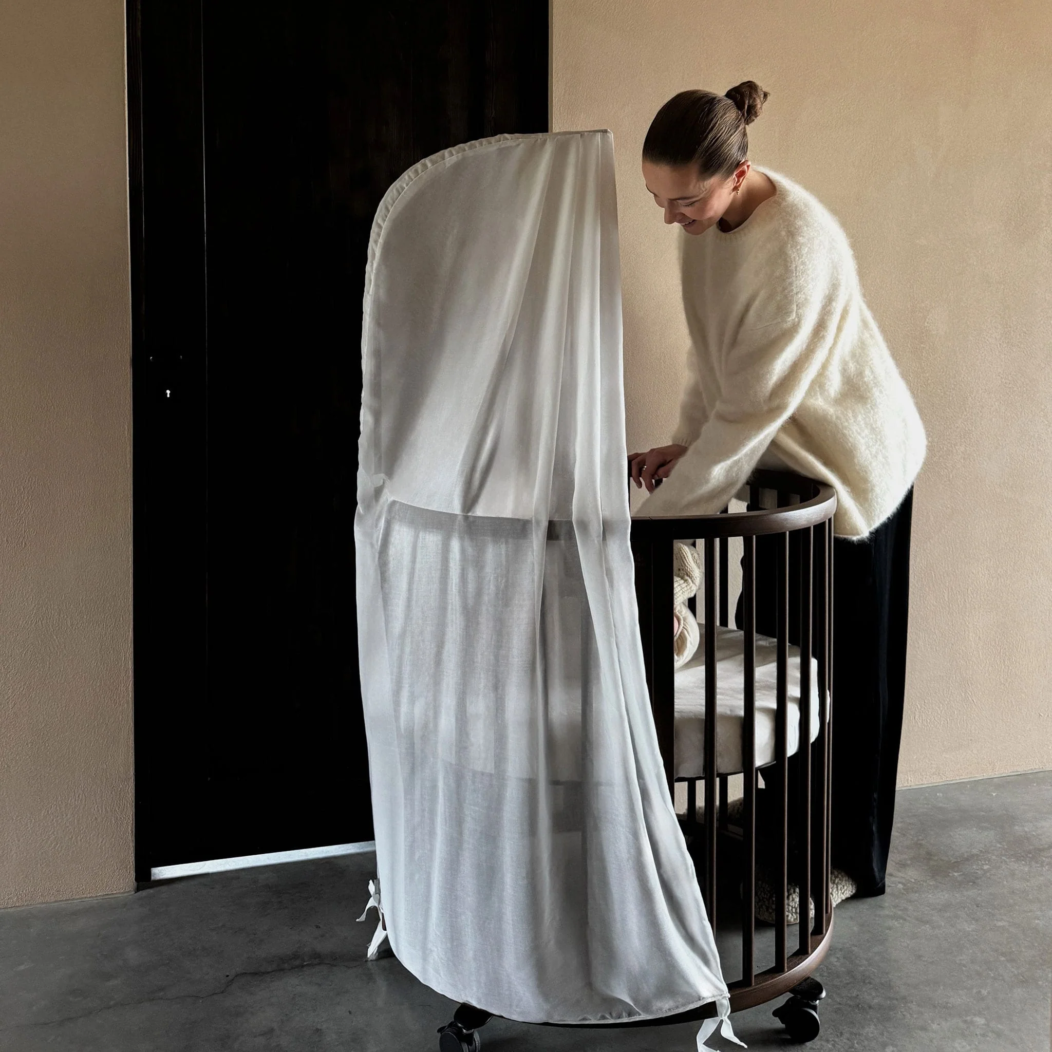 Mini Couchette Stokke® Sleepi™ V3 avec Matelas -  Brun - Image 11