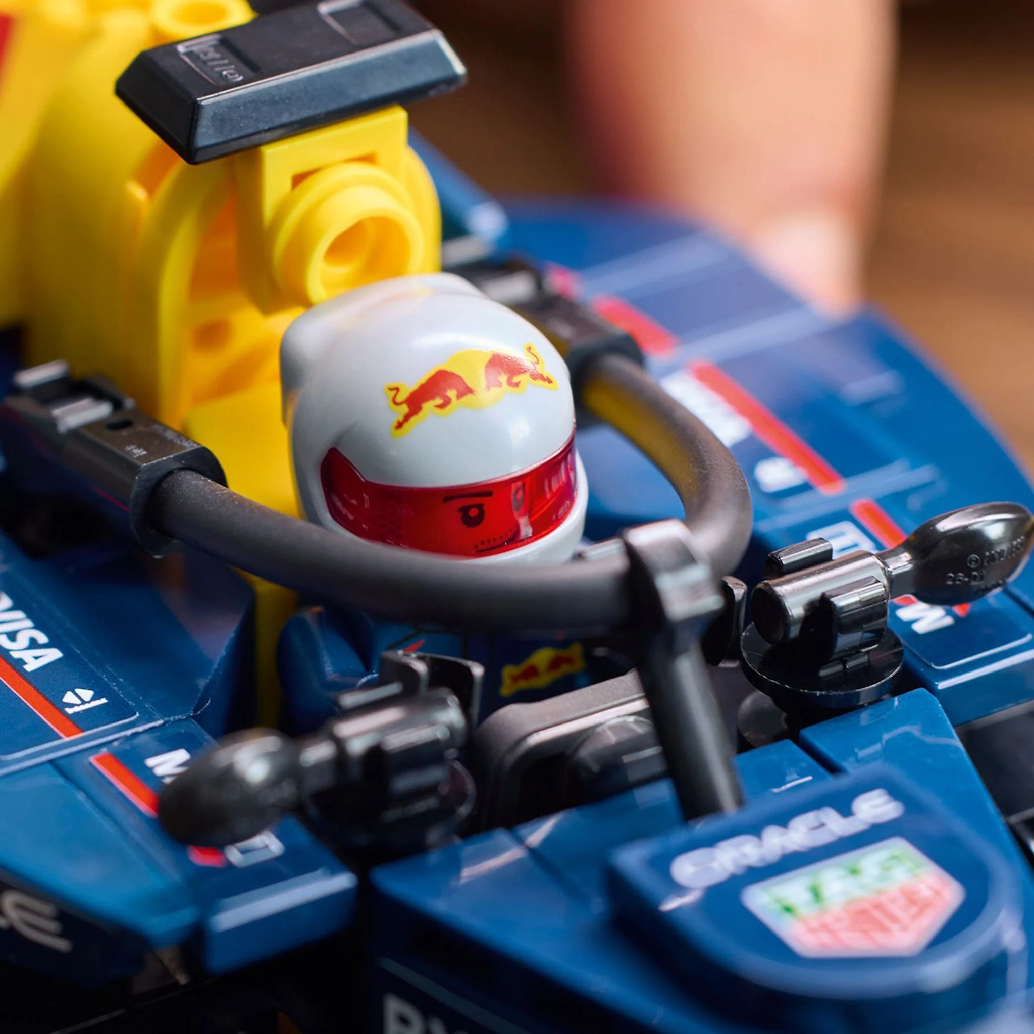 LEGO® Speed Champions Voiture de course Oracle Red Bull Racing RB20 F1® - Image 3
